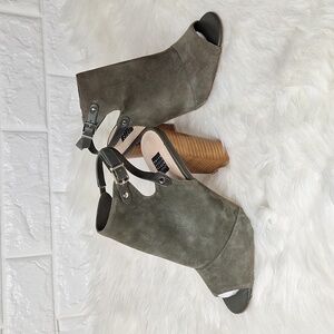 WHBM Ivy Green Sergeant Suede Shootie Sandal Block Heel